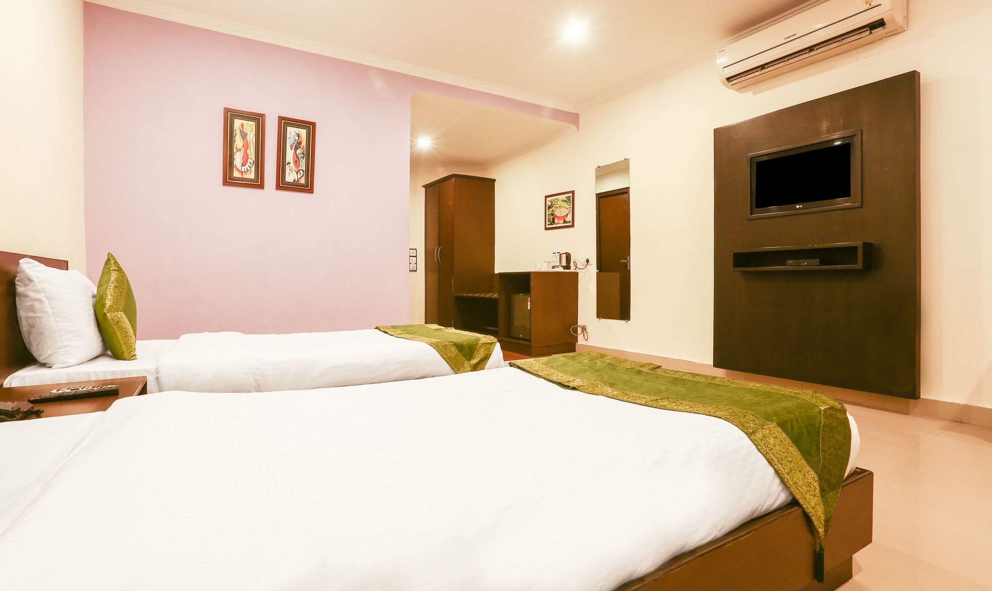 Treebo Trend Gk Conifer Dharamshala Exterior foto