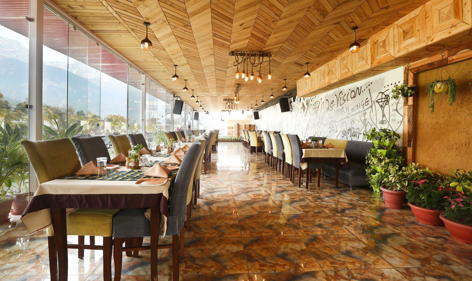 Treebo Trend Gk Conifer Dharamshala Exterior foto